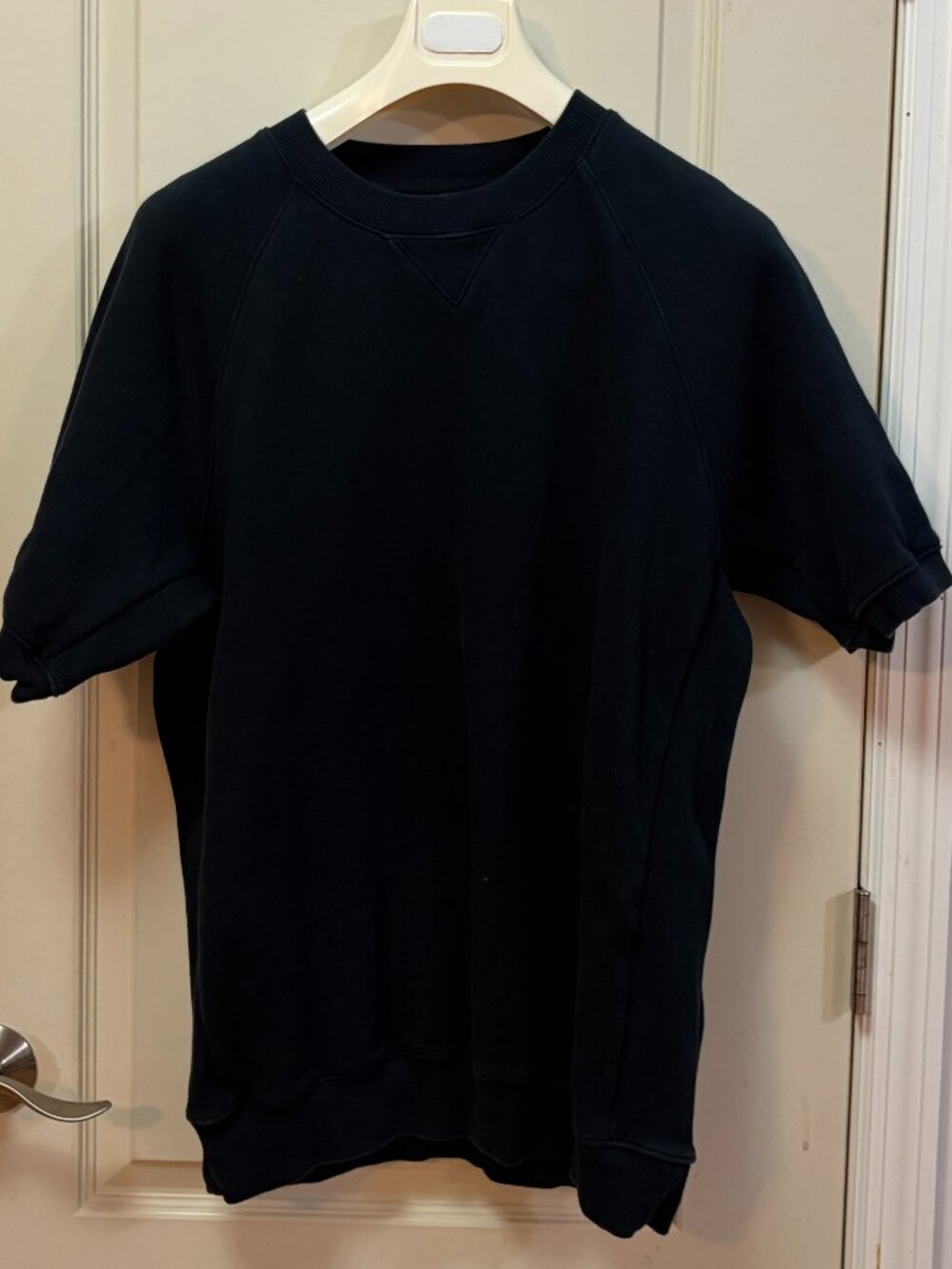 Duluth Men's Size L 80% Cotton/20% Polyester S/S Crew Neck Sweatshirt. Black.